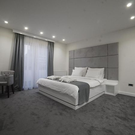 Forty Two Block Zagreb Bagian luar foto
